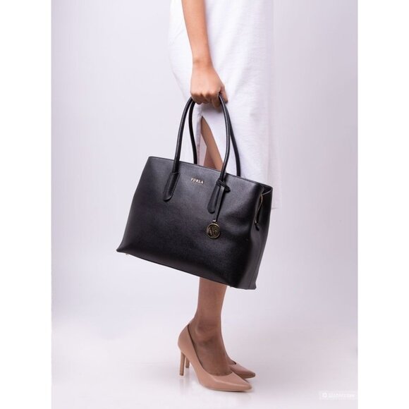 Furla Women's Black Saffiano Leather  Tessa Tote  Shoulder Bag Size Large 2712 - Picture 2 of 16